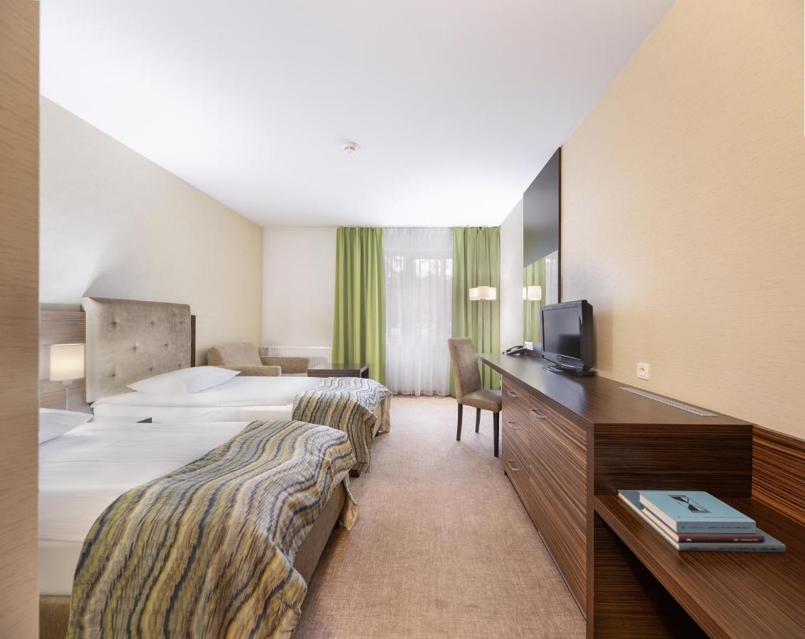Hotel Moran & Spa Powidz  Eksteriør billede