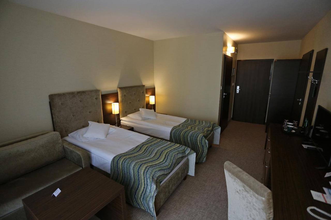Hotel Moran & Spa Powidz  Eksteriør billede